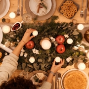 Using a few tips, you can enjoy the holidays and succeed with weight loss or weight maintenance.